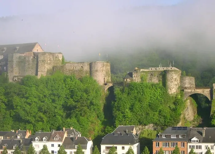 A Bouillon, Appartement Vintage Vue Sur Le Chateau
